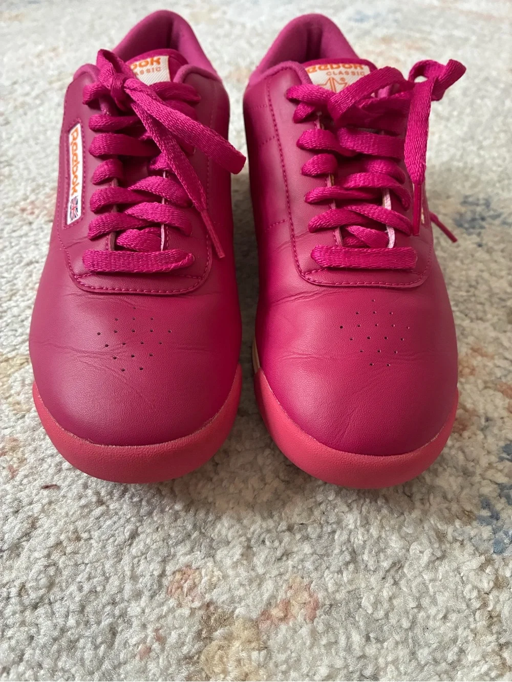 Reebok Princess Bright Pink Classic Low Tops-Size 7.5